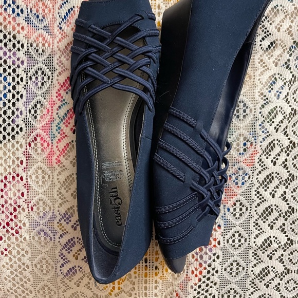 East 5th Navy Women's Wedge Shoes - Picture 4 of 4